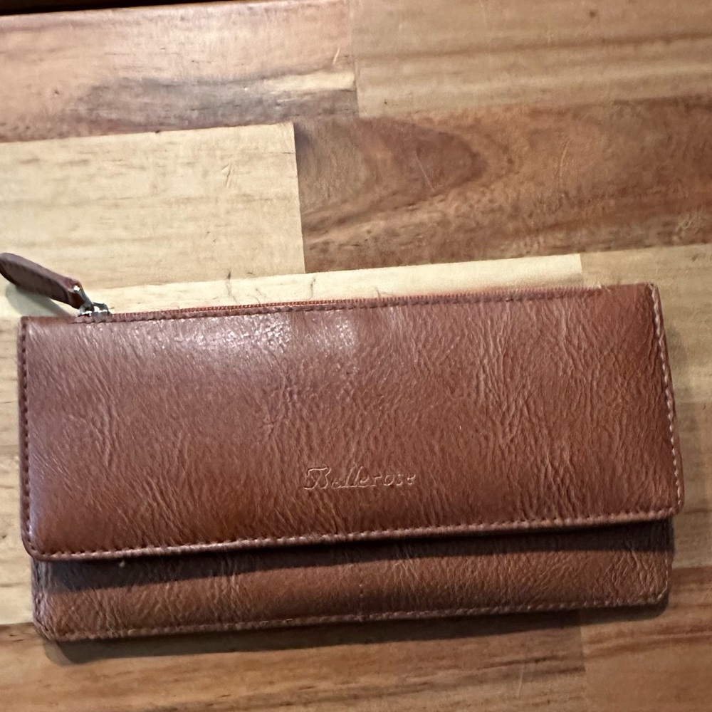 Bellerose  Wallet| Beautiful Design